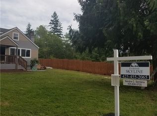 960 Chelan Ave NE, Renton, WA 98059