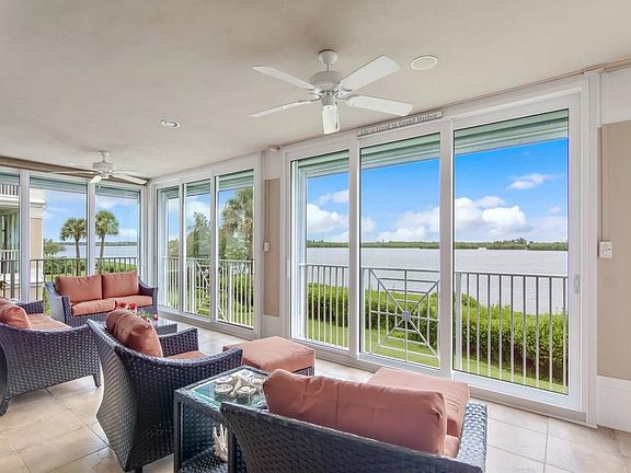 3rd image of 4854 S Harbor Dr APT 201
