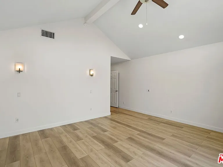 2910 Santa Carlotta St — Photo 19