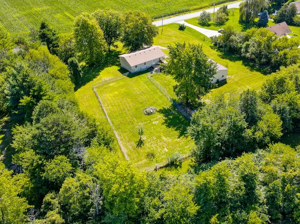 2876 Richmond Palestine Rd, New Madison, OH 45346