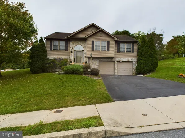 403 Rabbit Hill Ln, Lancaster, PA 17603