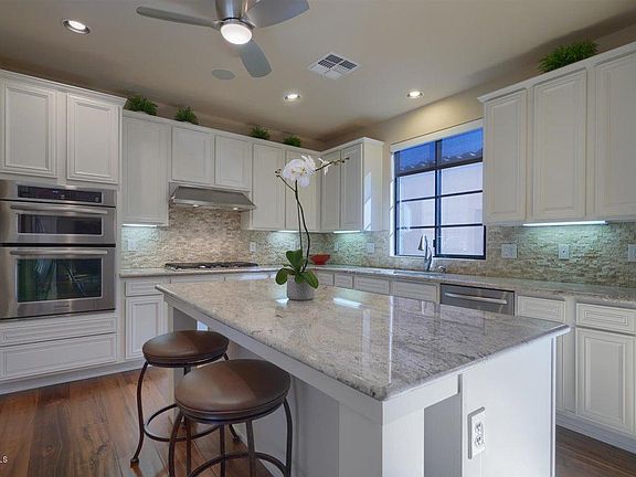 3rd image of 18650 N Thompson Peak Pkwy APT 1088