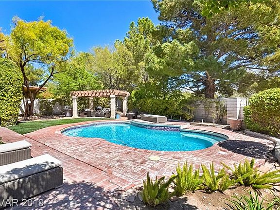 3rd image of 3112 Pier Harbor Dr