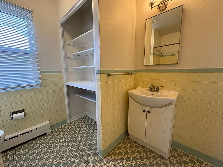 Shepard Terrace Apartments — Photo 36