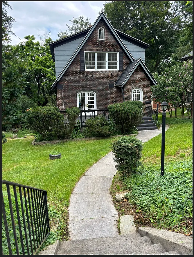 3 bed, 1.5 bath, 1700 sqft, $1,945 — Photo 2