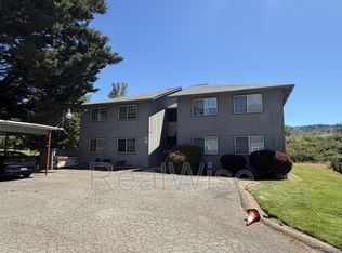 2145 NW Heidi Ln Unit D, Grants Pass, OR 97526