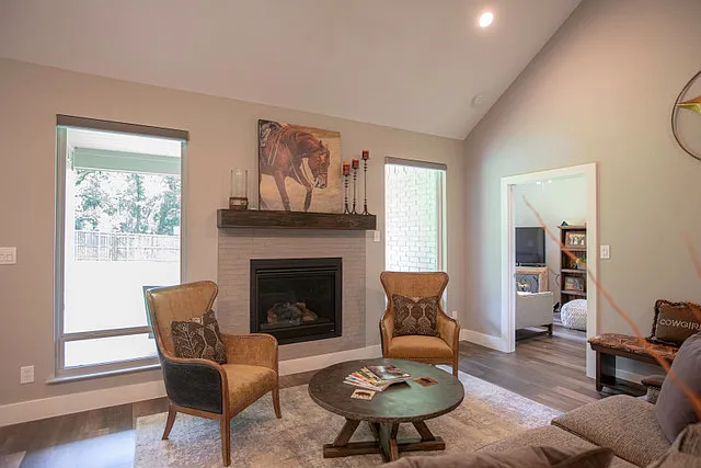 176 Lakeview Cir — Photo 11