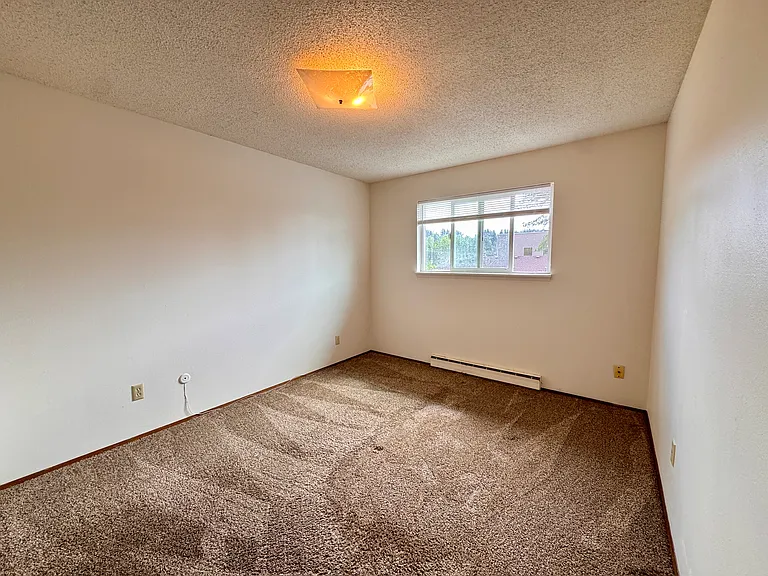 624 W Cedar St #6 — Photo 6