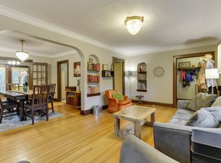 1417 Edgerton St, Saint Paul, MN 55130