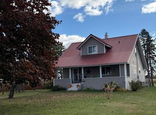 W2535 County Rd E, Cecil, WI 54111