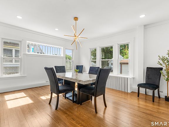 3rd image of 215 Stratford Road