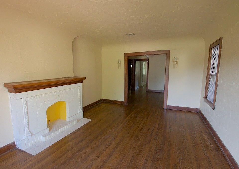 1st image of 1112 SW 37th St