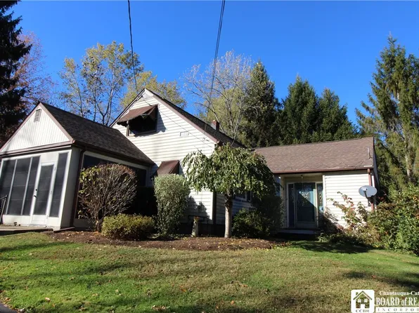 3467 Belleview Rd, Bemus Pt, NY 14712