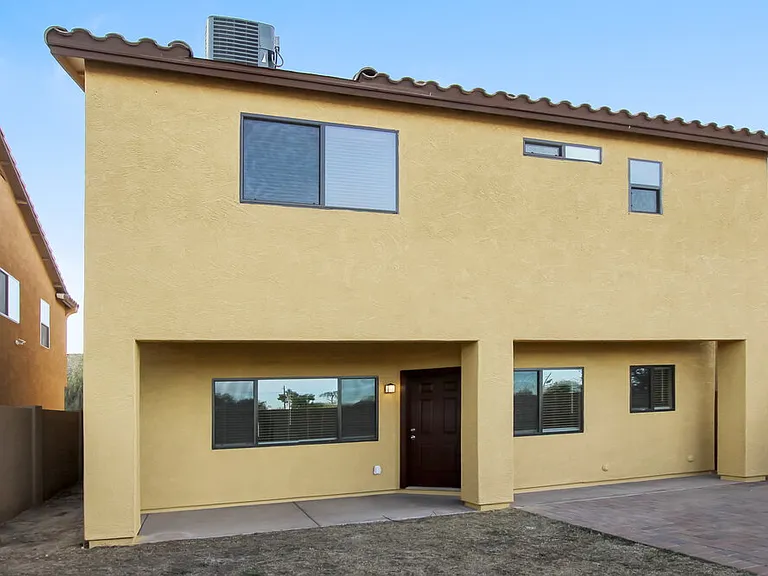 4855 S 4th Ave — Photo 16
