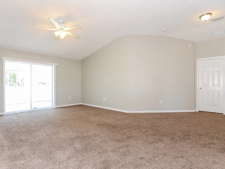 11025 Whittney Chase Dr — Photo 4