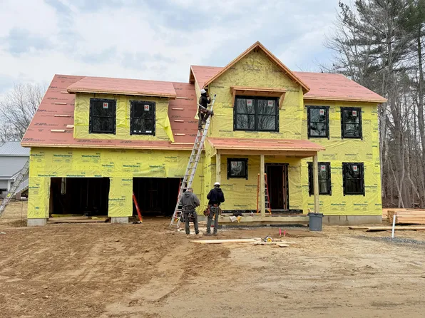 4 Walker Drive #101, Saco, ME 04072