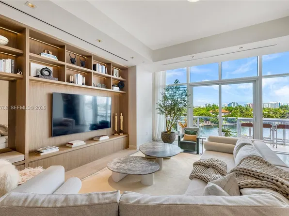 4701 N Meridian Ave #304, Miami Beach, FL 33140