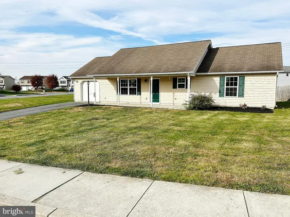 124 Penn Oak Dr, Bainbridge, PA 17502
