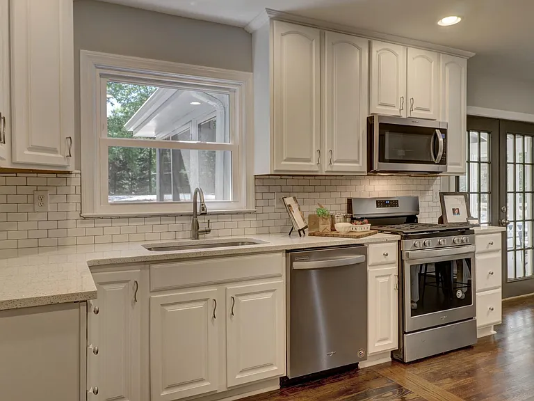 1254 Kingsley Cir — Photo 12