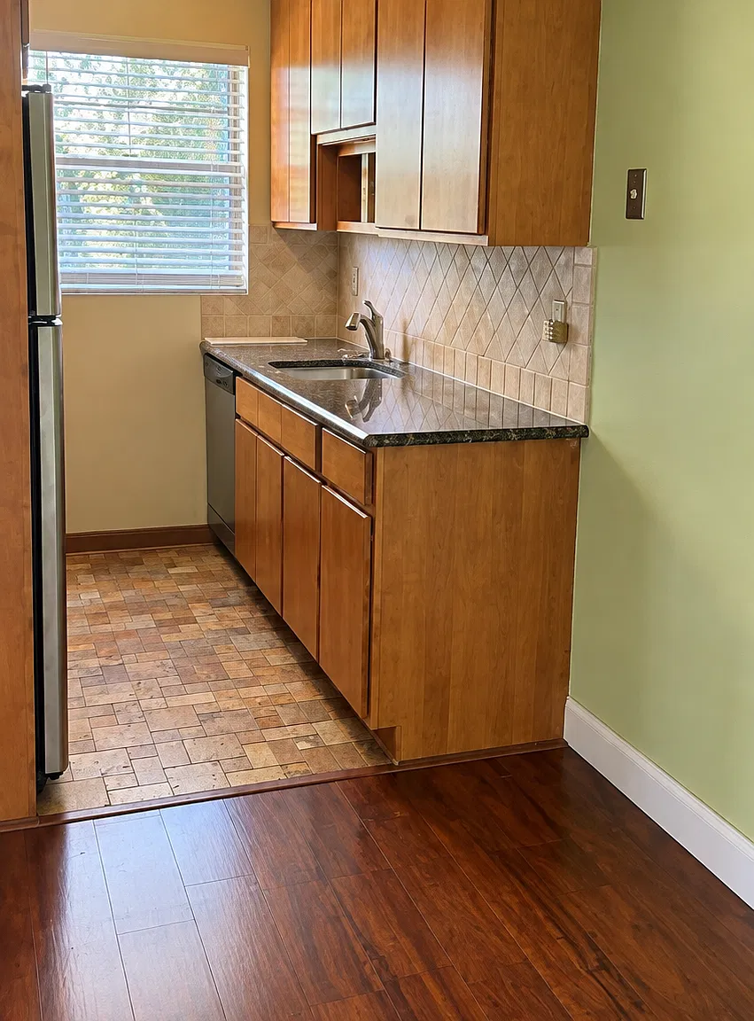 216 N Federal Hwy — Photo 3