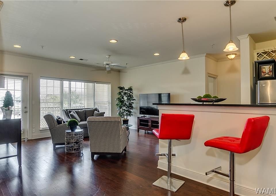 1st image of 700 15th St Unit 2303