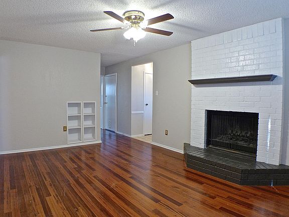 2nd image of 3500 Elgenwood Trl