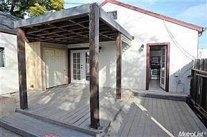 5th image of 113 Placer St
