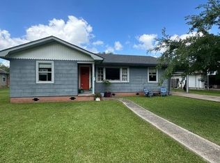 802 6th St, Gueydan, LA 70542