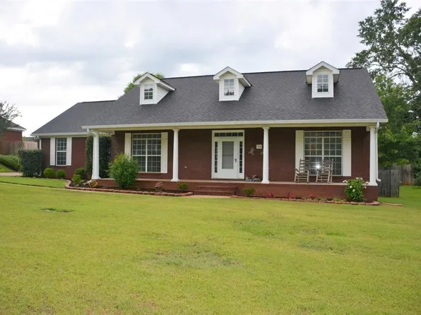 304 W Kingswood Dr, Enterprise, AL 36330