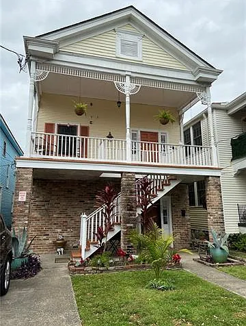 123 N Alexander St — Photo 2
