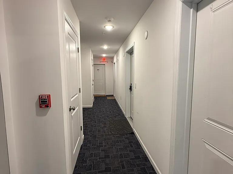 207 Redwood Ave #301 — Photo 26