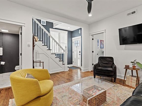 5th image of 3931 Central St