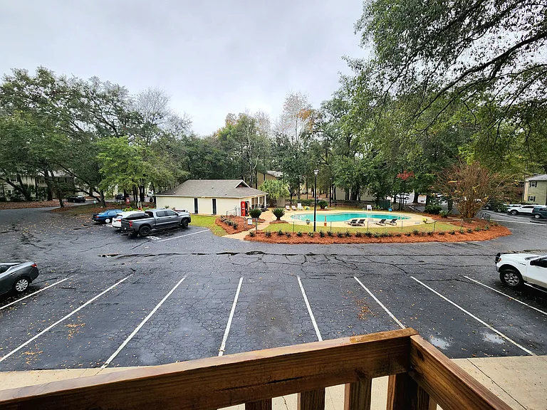 Oak Terrace Apartments — Photo 36
