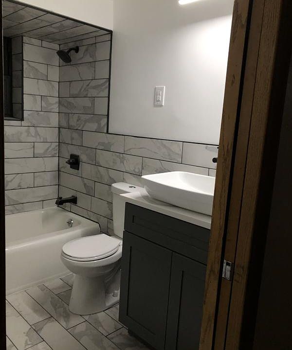 2nd image of 3316 W 79th St #G