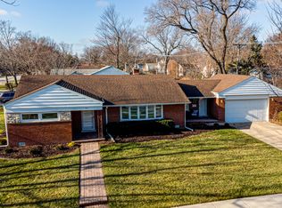 350 S We Go Trl, Mount Prospect, IL 60056