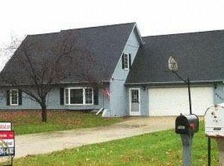 8607 Tim Tam Trl, Flushing, MI 48433