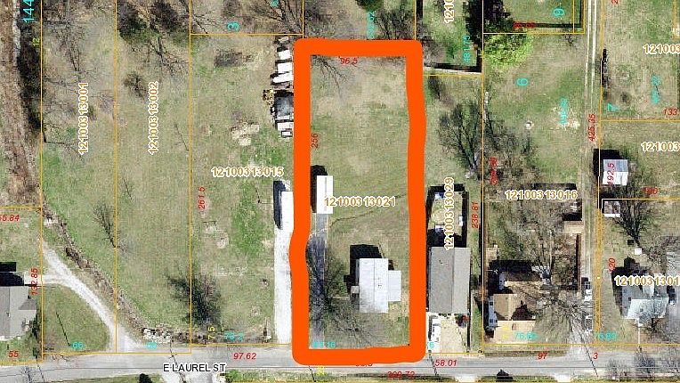 2nd image of 405 E Laurel St