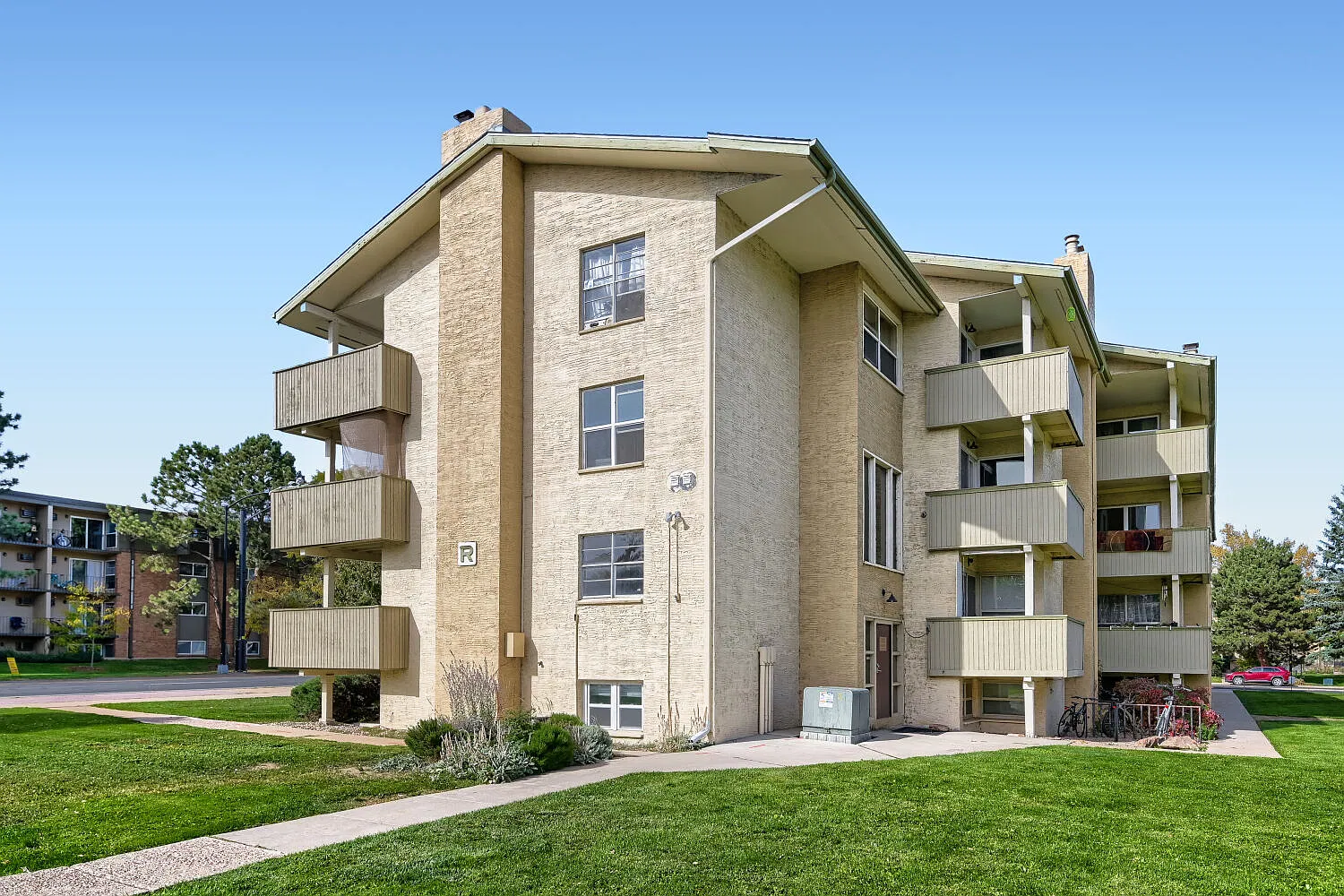 3030 Oneal Pkwy — Photo 1
