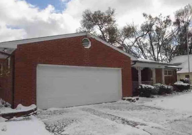 2774 Baughman Ave photo 1