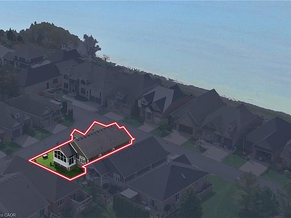 3rd image of 80 New Lakeshore Rd #30