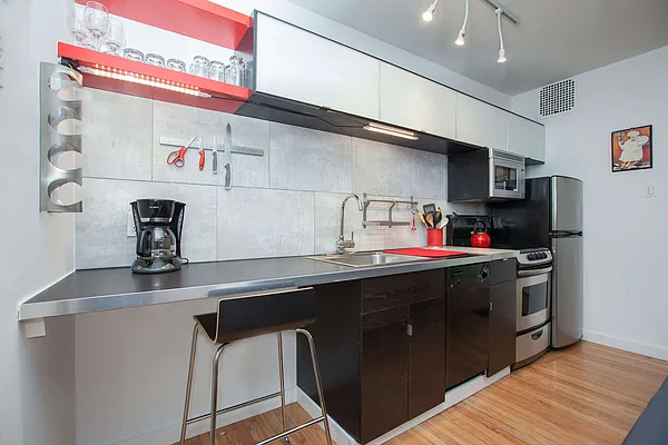 Rented by Susan Finkel, LREB | media 33