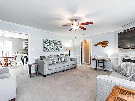 5th image of 59 Bluestone Dr