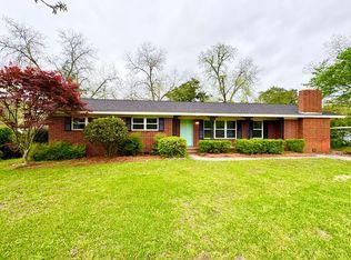 2412 Thornhill Rd, Tifton, GA 31793