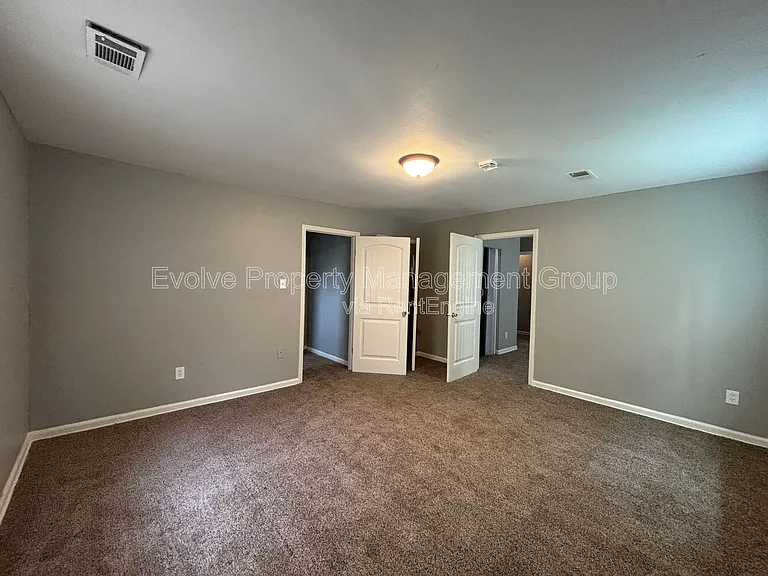 4268 Glenbrook St — Photo 18
