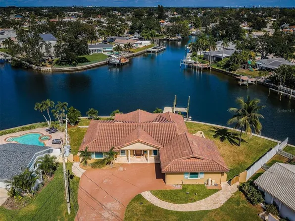 4295 13th Ln NE, Saint Petersburg, FL 33703