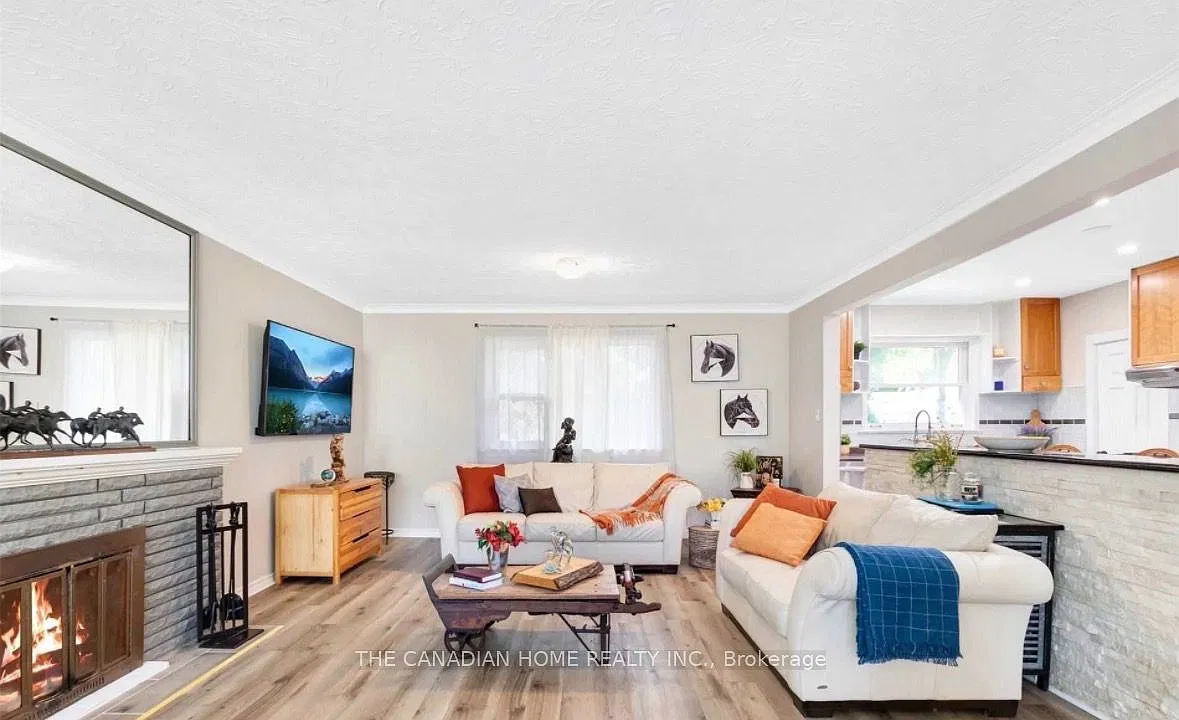 3 bed, $3,000 — Photo 4