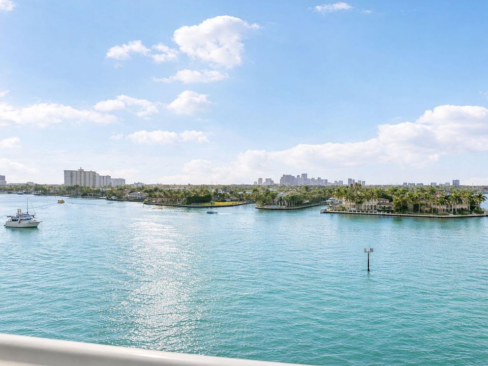 1st image of 301 N Birch Road #6n