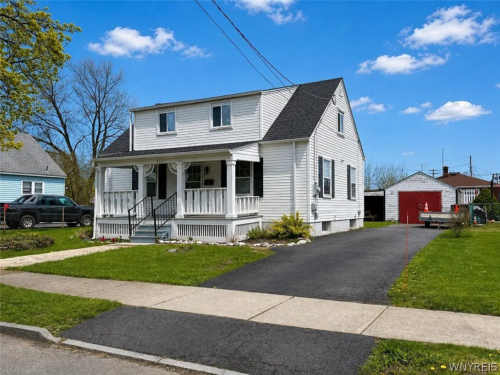 Building Photo - 3225 Belden Pl