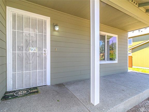4th image of 18322 28th Ave E