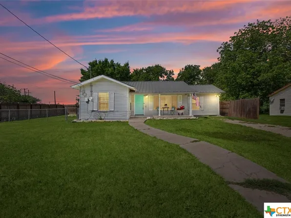 907 E 9th Ave, Belton, TX 76513